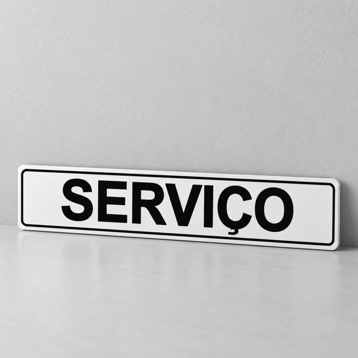 Serviço — placa PVC em perspectiva, sem furos