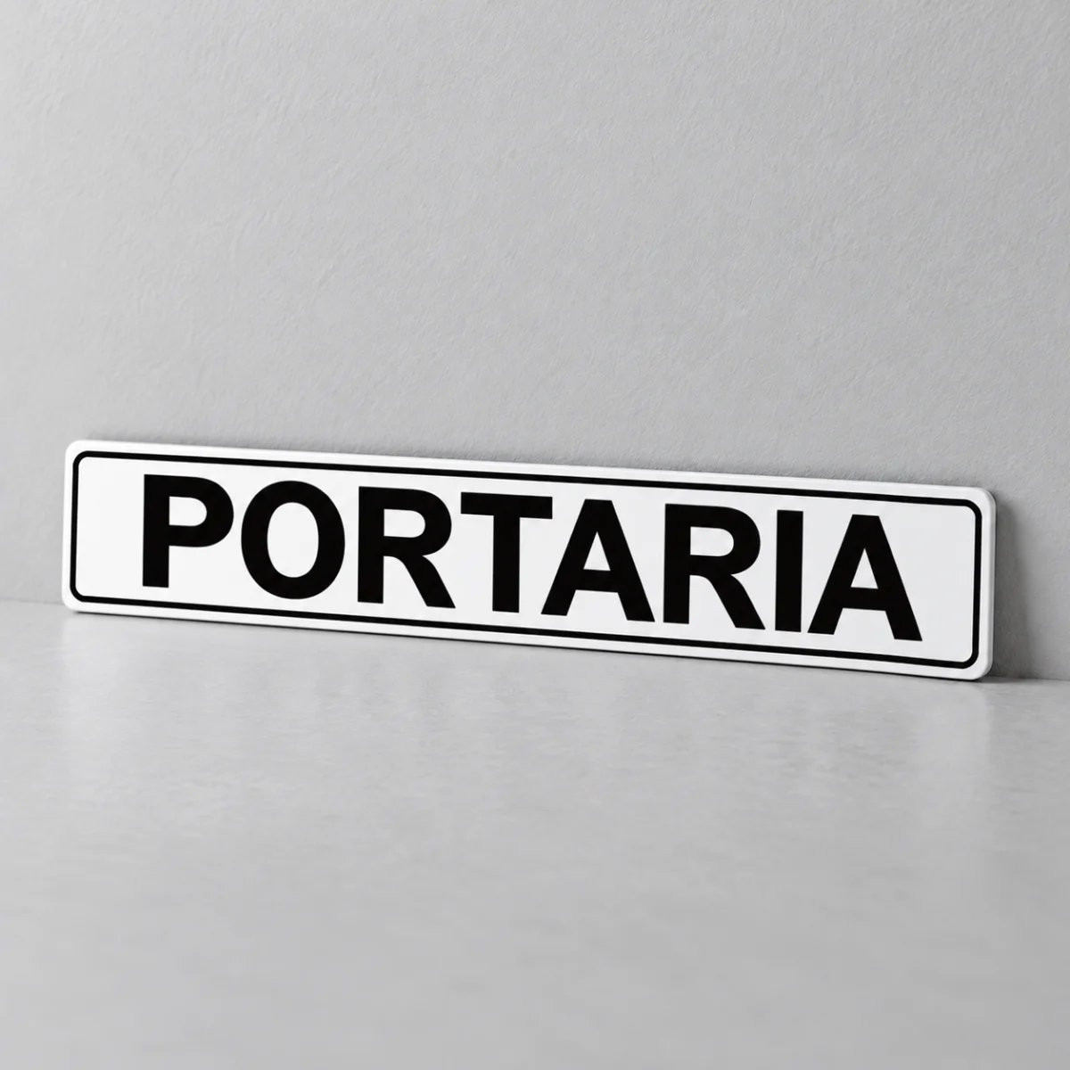 Portaria — placa PVC em perspectiva, sem furos