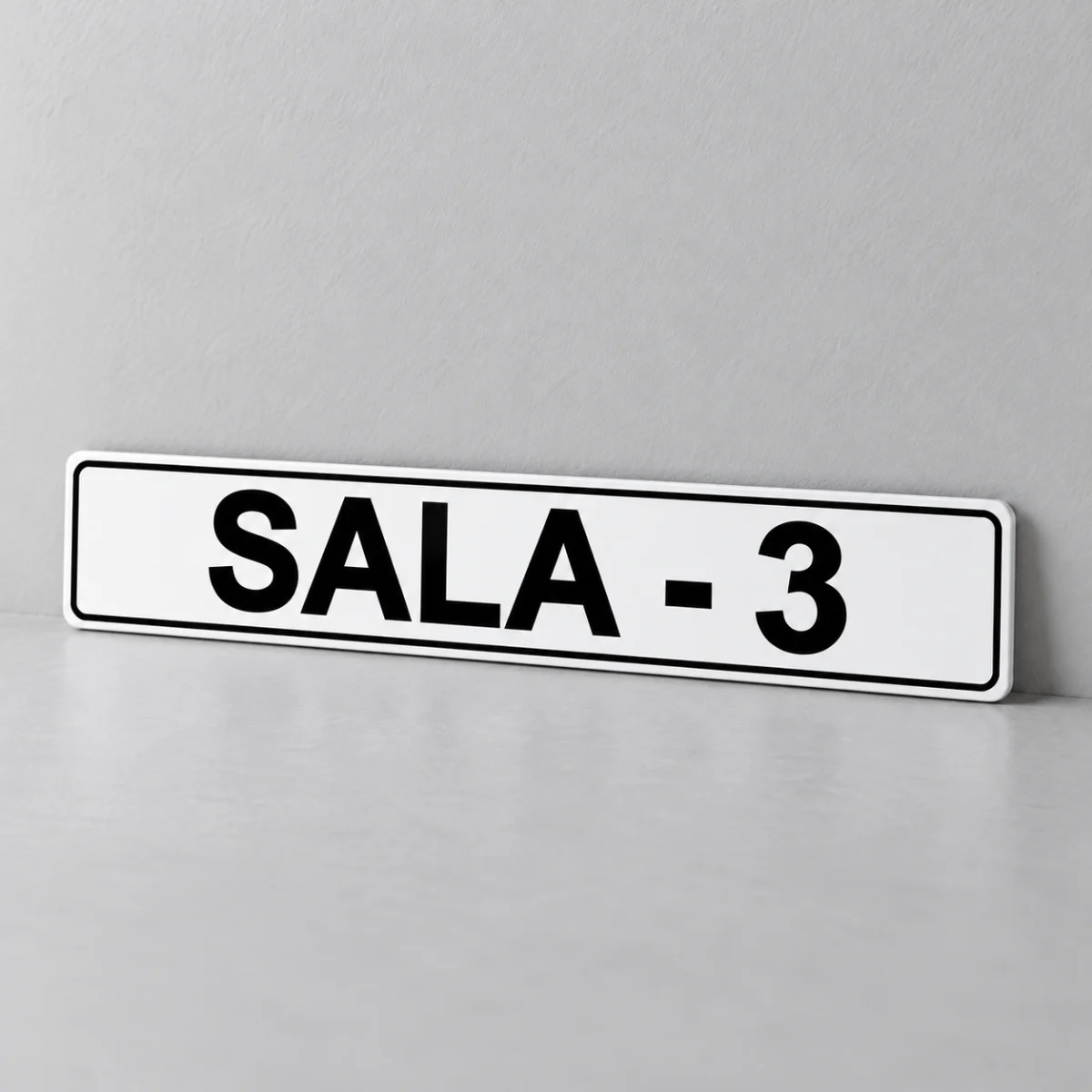 Sala 3 — placa PVC em perspectiva, sem furos