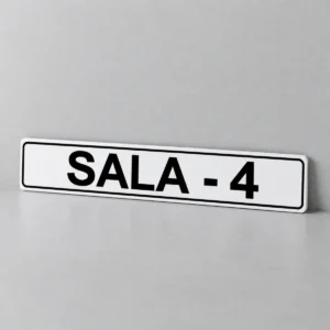 Sala 4 — placa PVC em perspectiva, sem furos