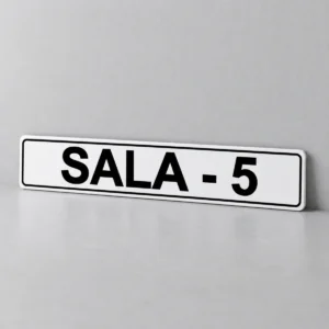 Sala 5 — placa PVC em perspectiva, sem furos