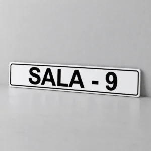 Sala 9 — placa PVC em perspectiva, sem furos