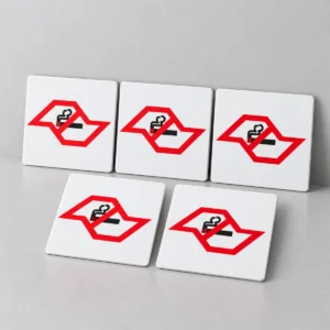 Kit Proibido Fumar - símbolo angular - 5 peças — placa PVC em perspectiva, sem furos